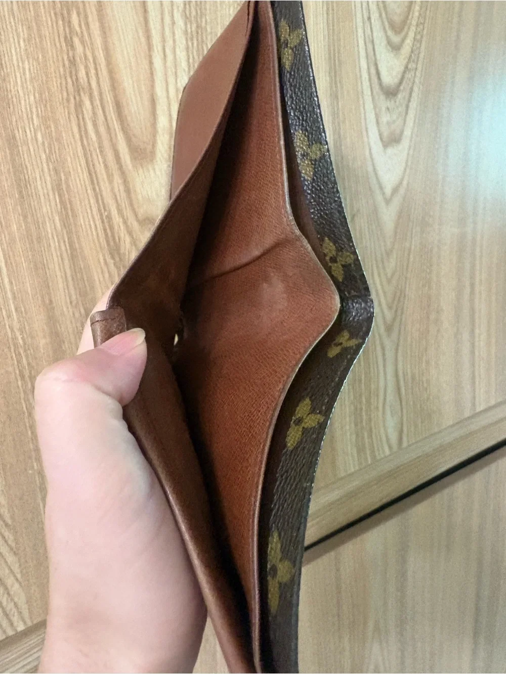 Authentic Louis Vuitton Monogram Bifold Wallet